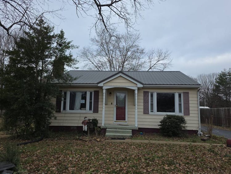 11875 State Route 131 Symsonia, KY 42082, Graves County