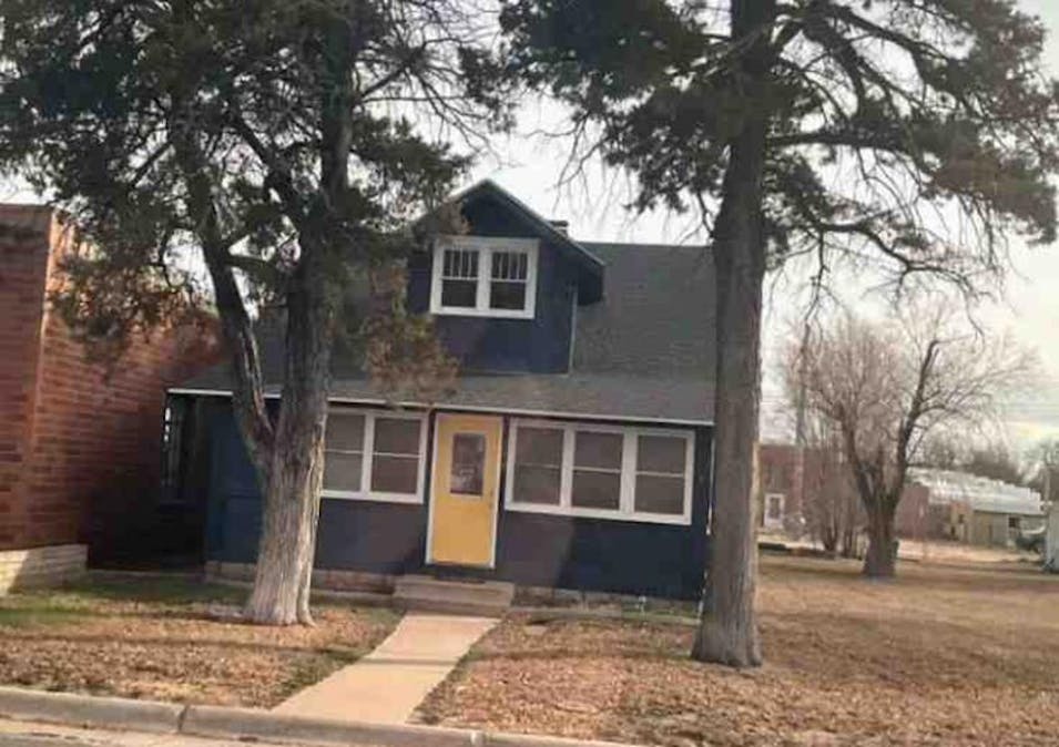 155 Arapahoe Wauneta, NE 69045, Chase County