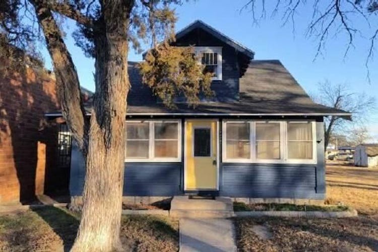 155 Arapahoe Wauneta, NE 69045, Chase County