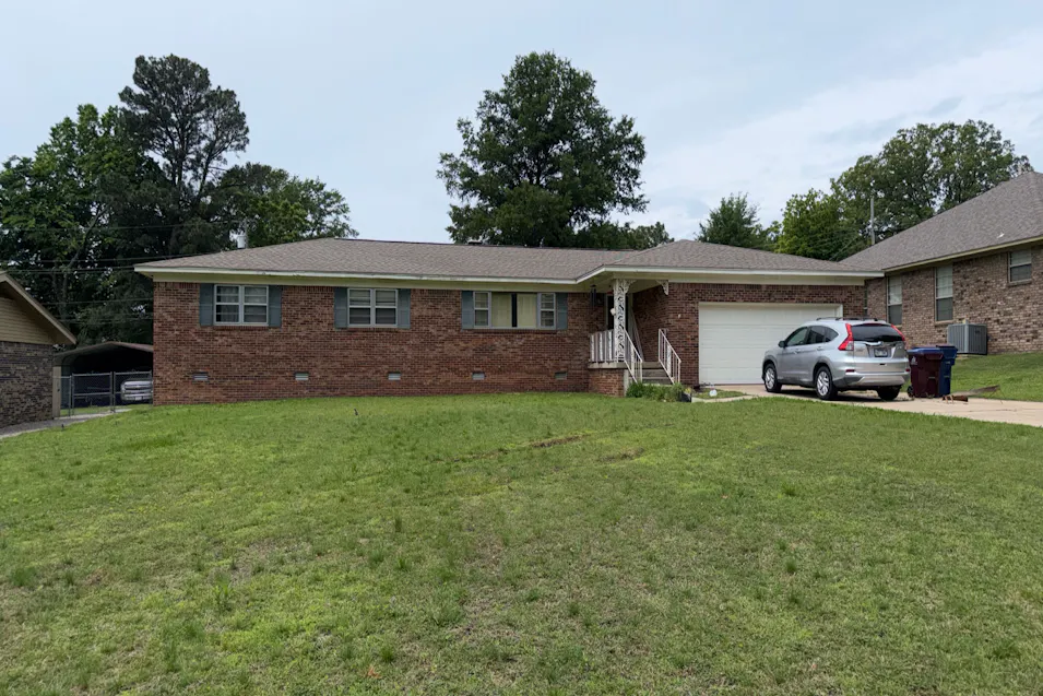 2816 South 33rd Street Fort Smith, AR 72903, Sebastian (Fort Smith) County