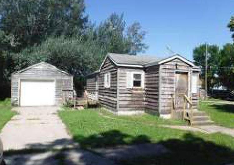 15 Dale St Dilworth, MN 56529, Clay County