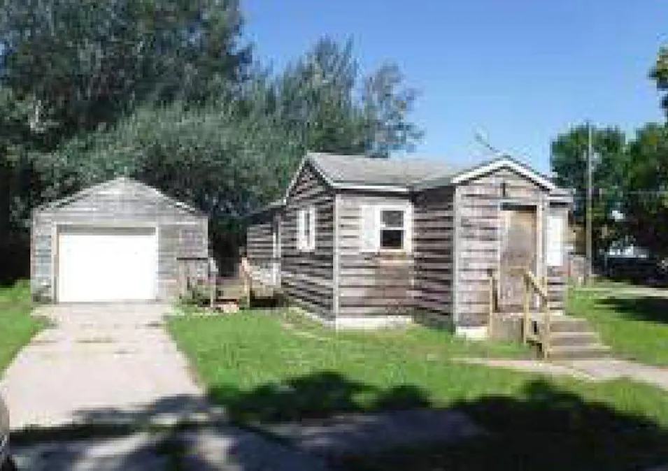 15 Dale St Dilworth, MN 56529, Clay County