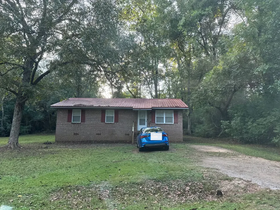 714 Hamilton St Thomasville, AL 36784, Clarke County