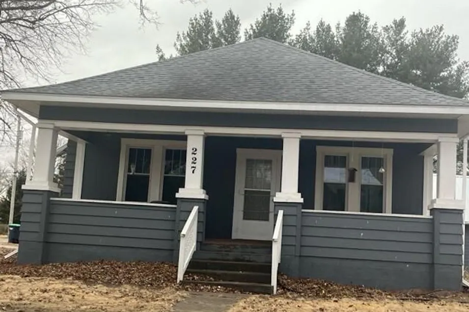 227 S 4th St Wapello, IA 52653, Louisa County