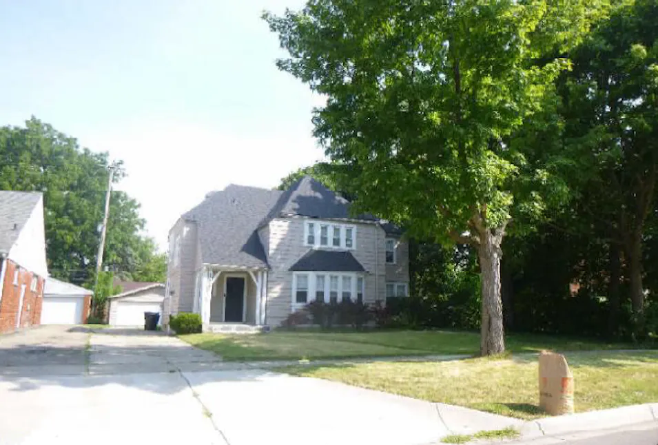 1615 E Court St Flint, MI 48503, Genesee County