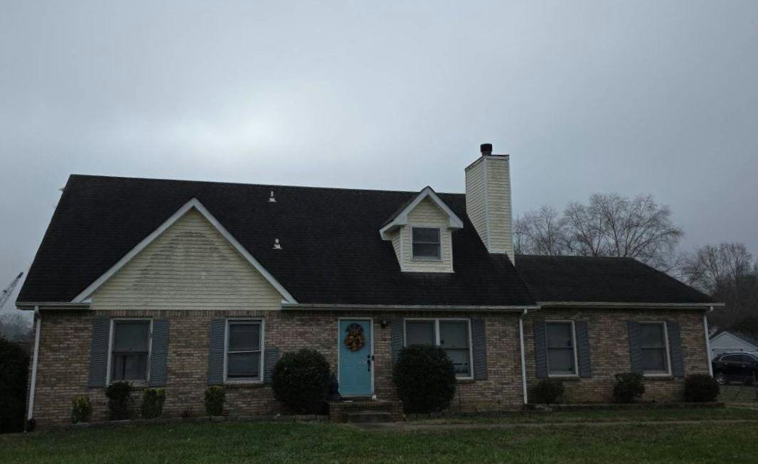 Kingston Dr, Clarksville, TN 37042