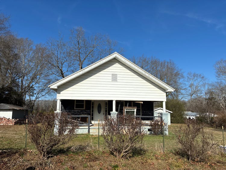 201 New St Iva, SC 29655, Anderson County