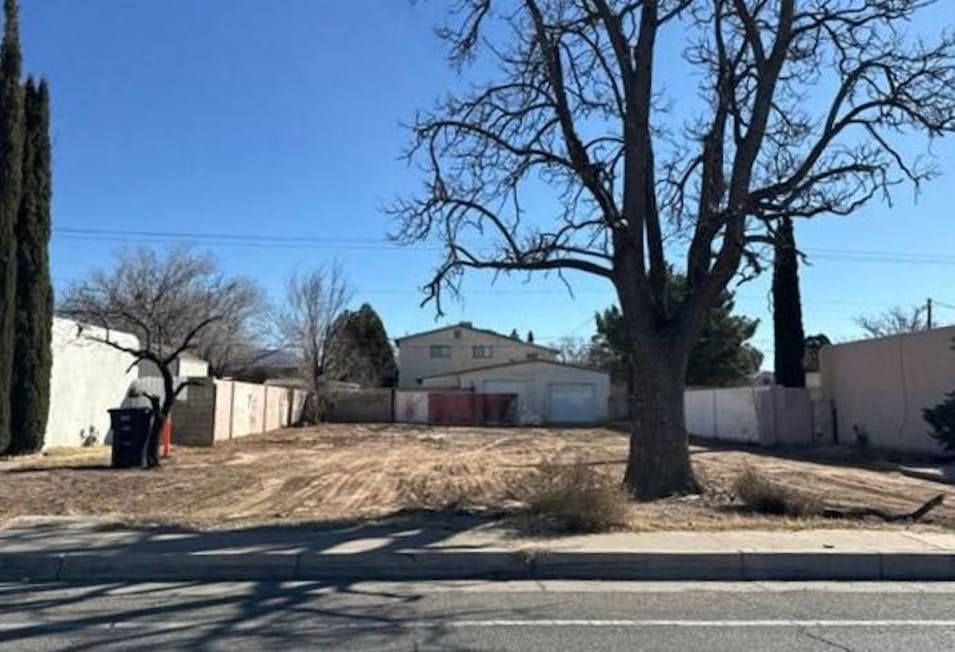 816 San Pedro Dr SE Albuquerque, NM 87108, Bernalillo County