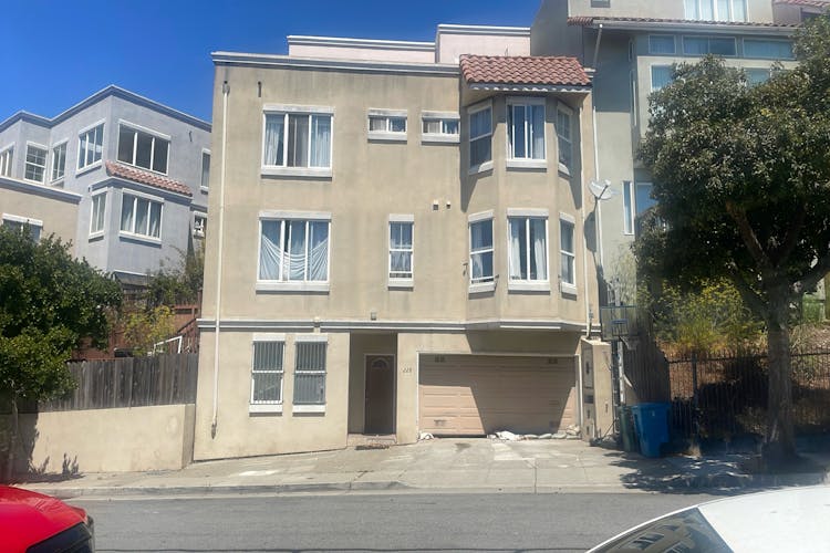 228 Hester Ave San Francisco, CA 94134, San Francisco County
