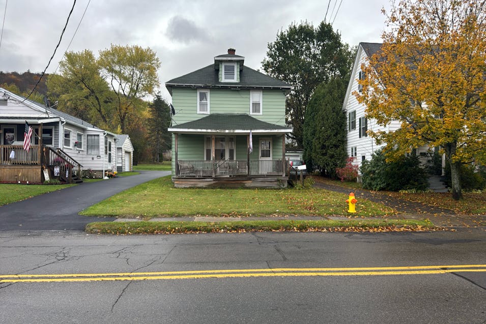 636 East Main Street Bradford, PA 16701, Mc Kean County