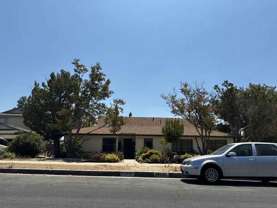 20656 Blackhawk St Chatsworth, CA 91311, Los Angeles County