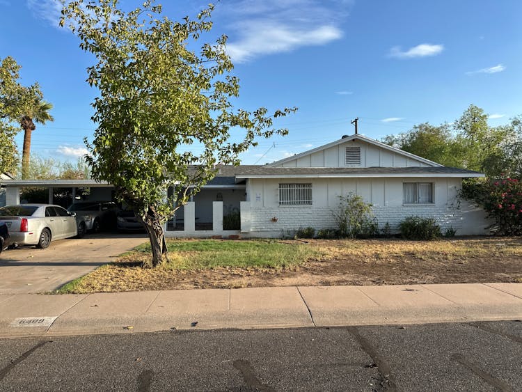 6409 W Sells Dr Phoenix, AZ 85033, Maricopa County