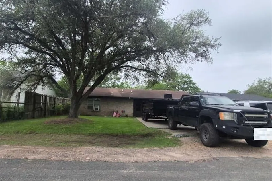 615 Avenue C Yorktown, TX 78164, Dewitt County