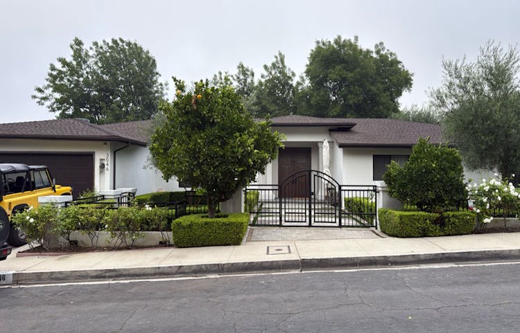 3046 Corda Drive Los Angeles, CA 90049, Los Angeles County