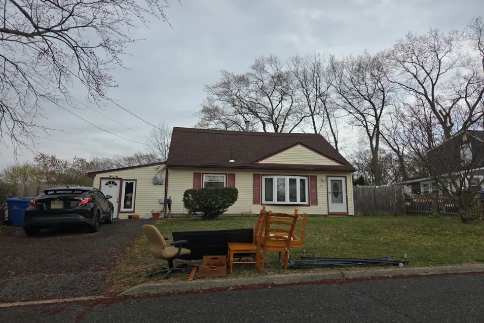 34 Pinetree Dr Parlin, NJ 08859, Middlesex County