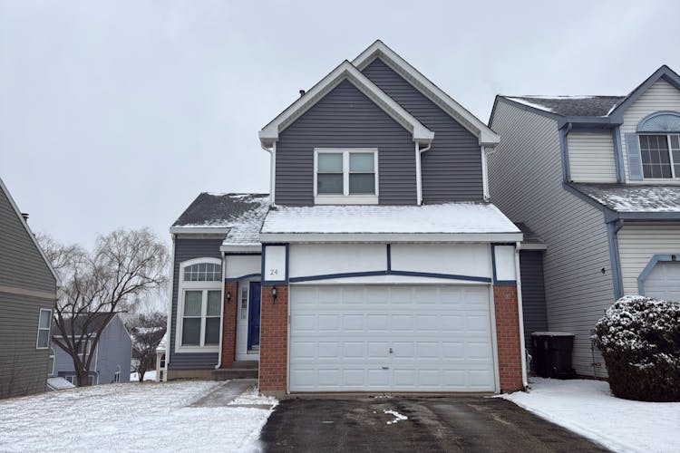 24 E Honeysuckle Dr Round Lake Beach, IL 60073, Lake County