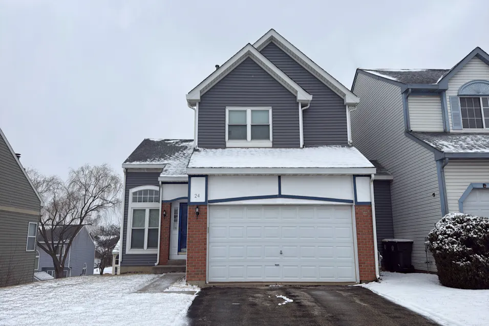 24 E Honeysuckle Dr Round Lake Beach, IL 60073, Lake County