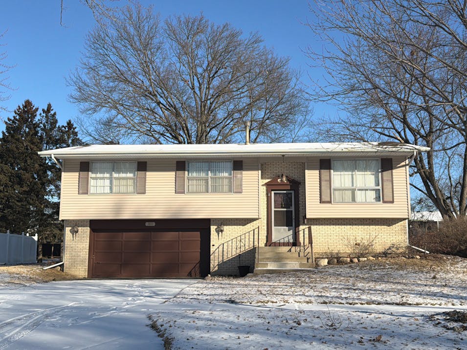 2151 Baker St Aurora, IL 60506, Kane County