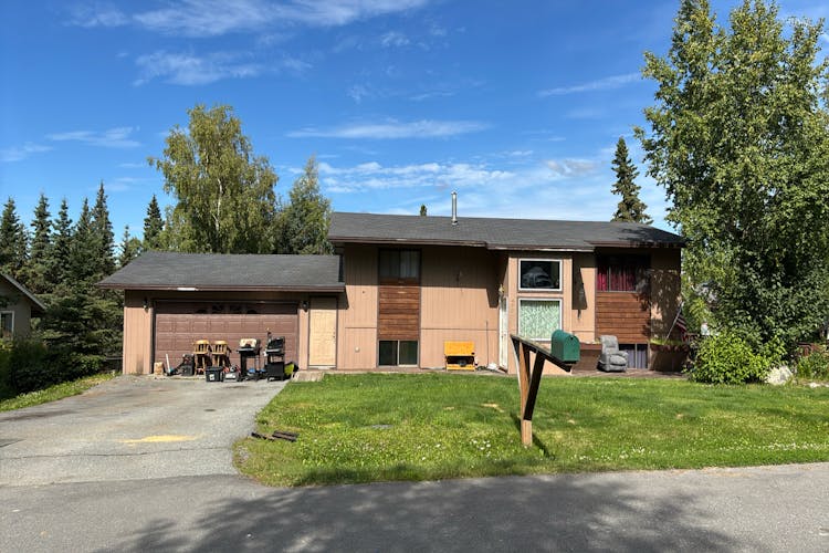 4901 Alpha Cir Anchorage, AK 99516, Anchorage County