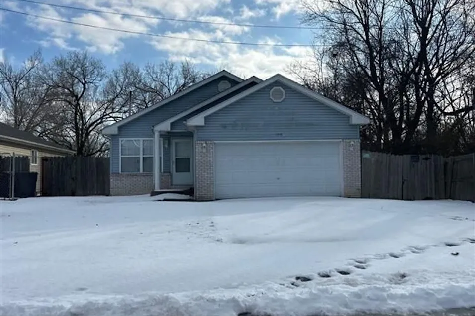 4308 Baleydier Ave Washington Pk, IL 62204, St Clair County