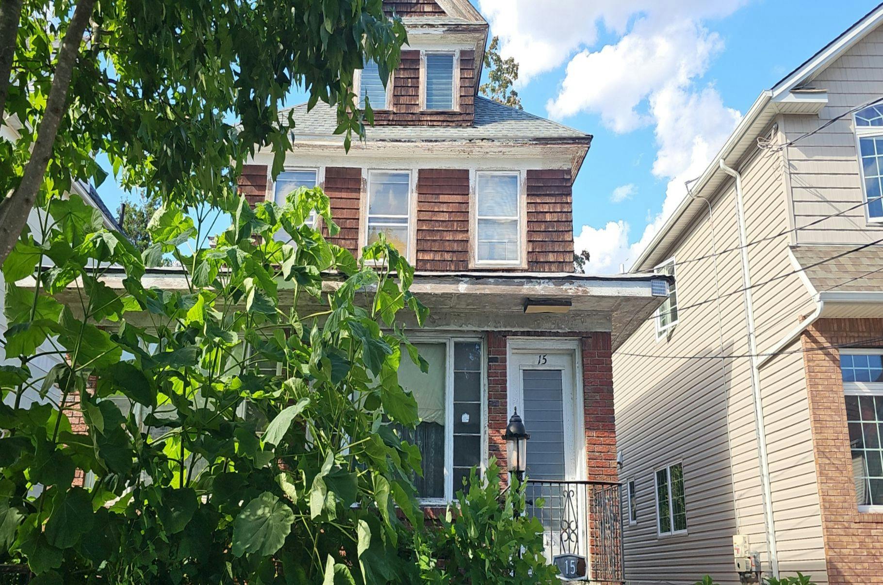 Roosevelt St, Staten Island, NY 10304