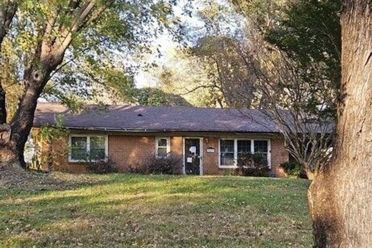 189 W Cleve St Mount Airy, NC 27030, Surry County