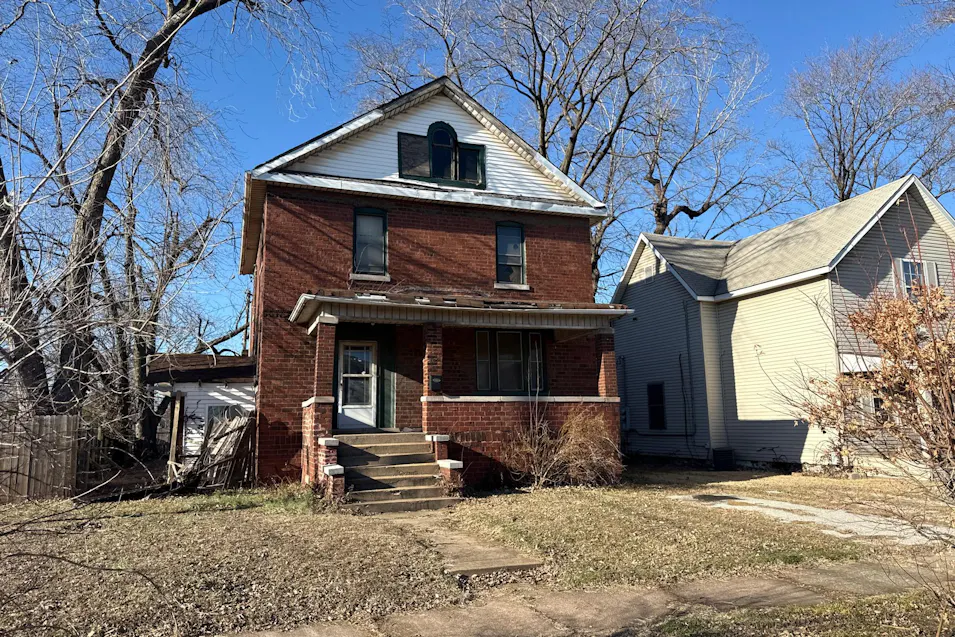 2201 Iowa Street Granite City, IL 62040, Madison County