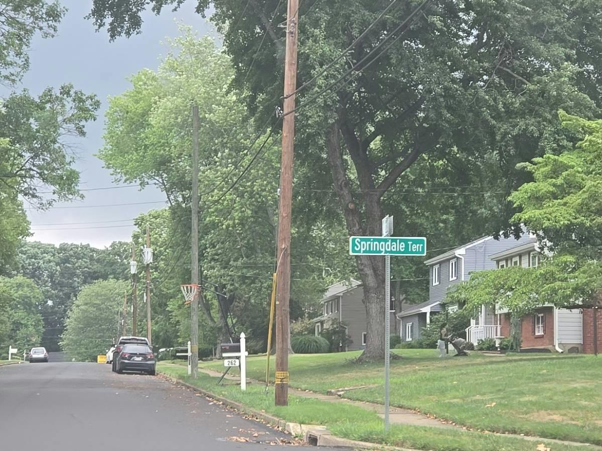 Springdale Ter, Yardley, PA 19067