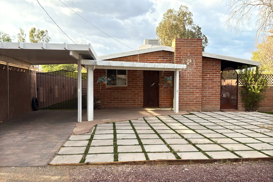 5211 E Lee St Tucson, AZ 85712, Pima County