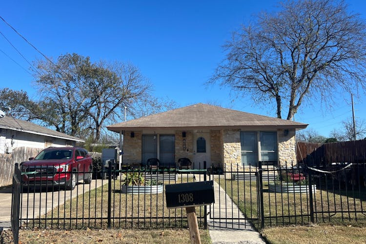 1308 Barney Ave San Antonio, TX 78237, Bexar County