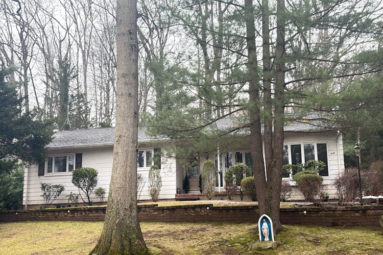 40 Mountain Ave Warren, NJ 07059, Somerset County