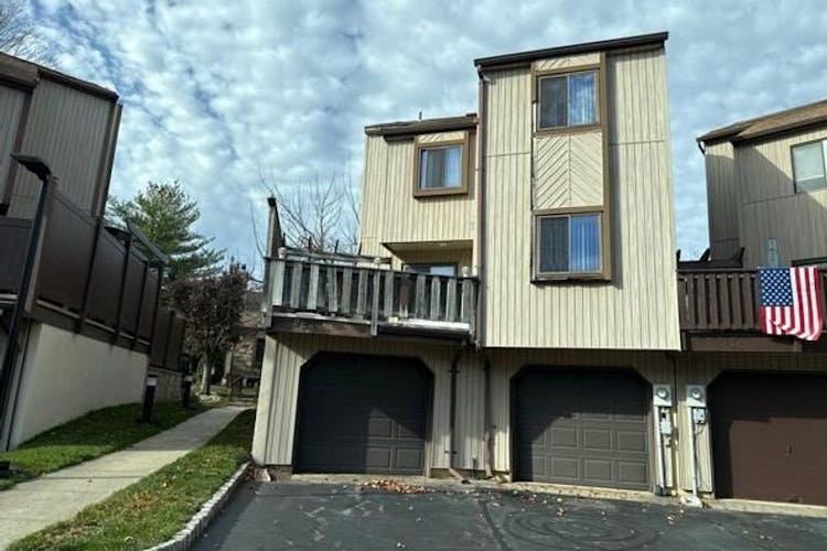 232 Silver Ln Old Bridge, NJ 08857, Middlesex County