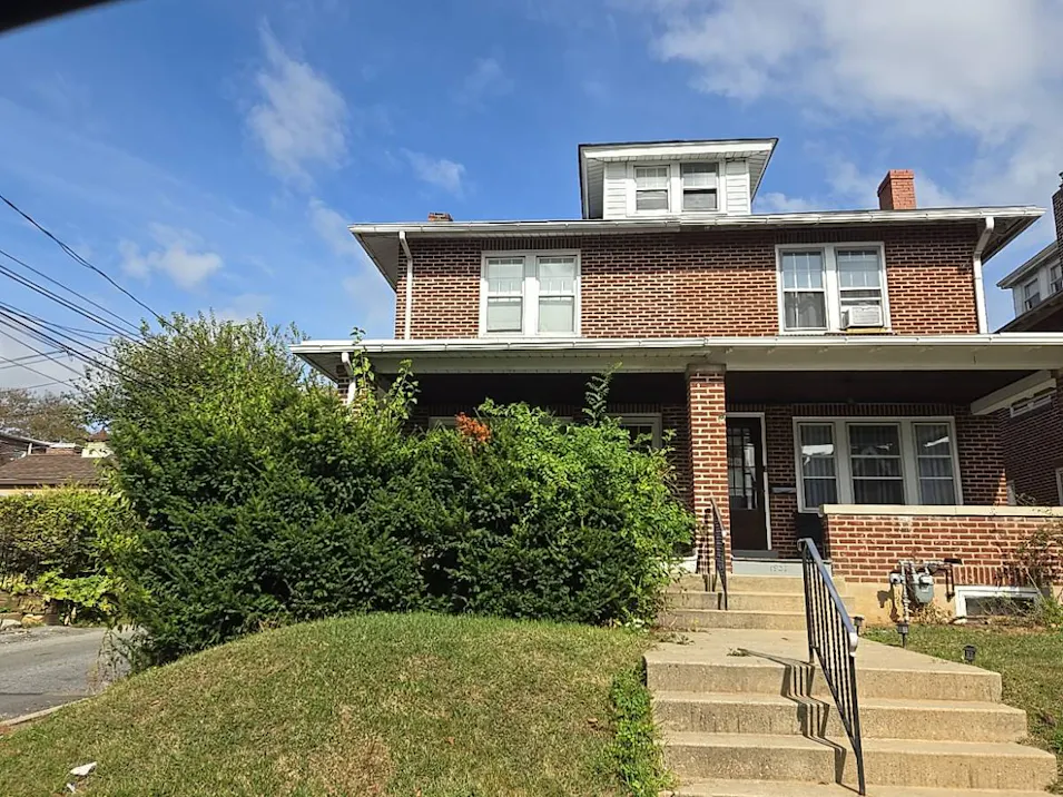 1939 W Whitehall St Allentown, PA 18104, Lehigh County