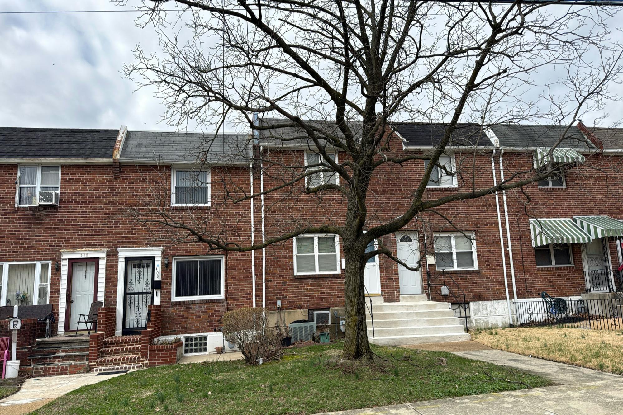 Maywood Ave, Toledo, OH 43608