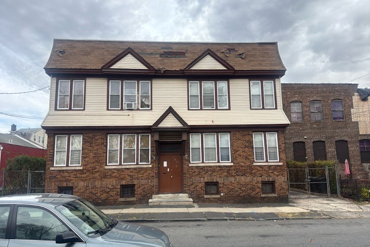 408 S 12th St Newark, NJ 07103, Essex County
