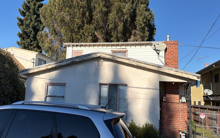 1118 & 1116 Rex Rd Hayward, CA 94541, Alameda County