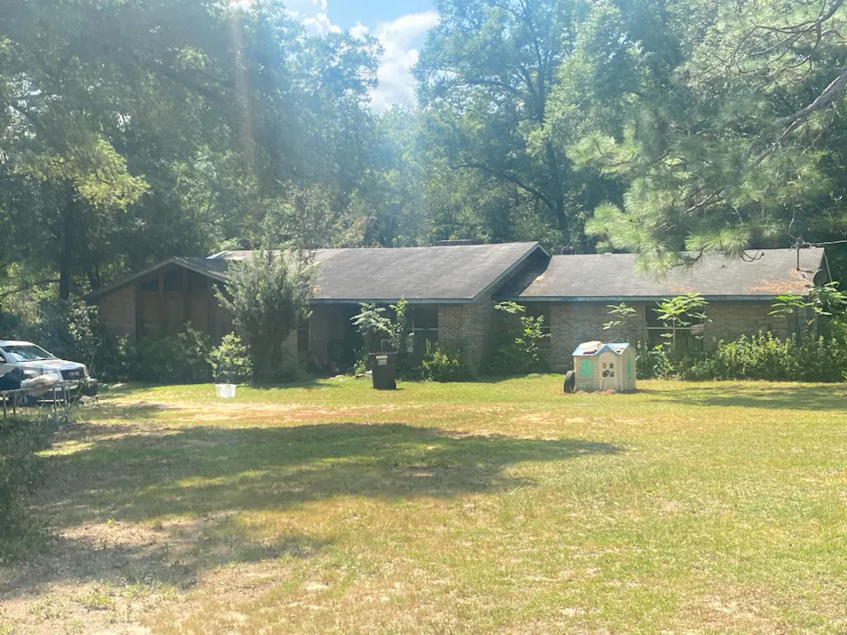 935 Hickman Ave East Kinston, AL 36453, Coffee County