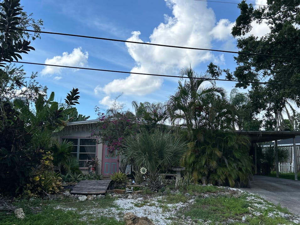 3261 Mayflower St Sarasota, FL 34231, Sarasota County