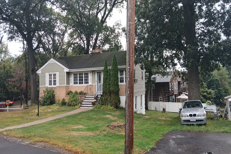 145 Earl Ave Bridgeport, CT 06606, Fairfield County