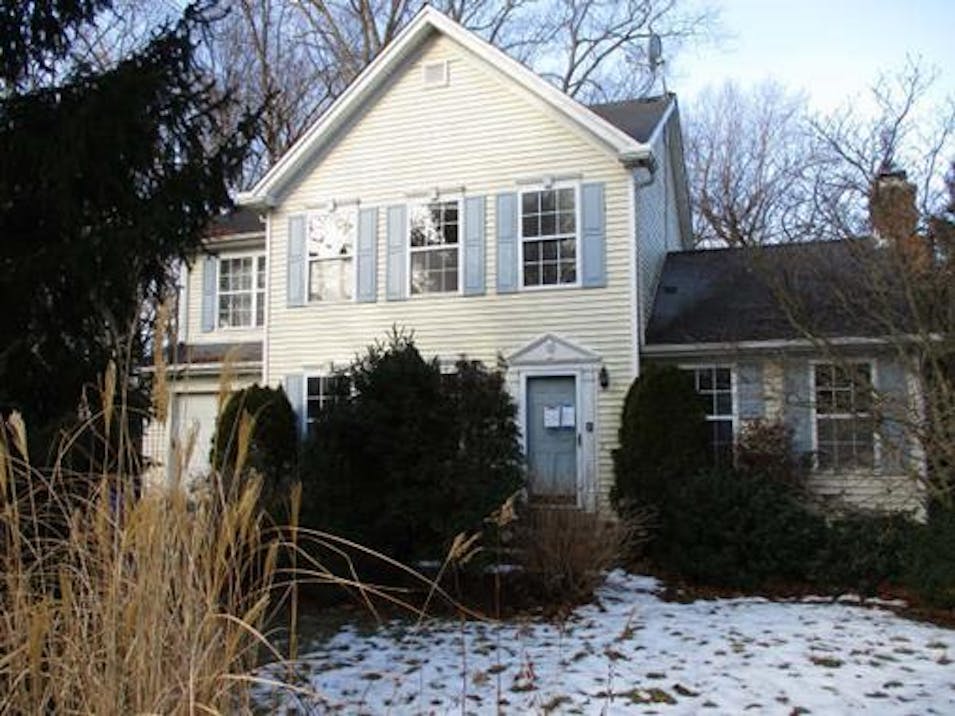 40 Acorn Ln Milford, CT 06461, New Haven County