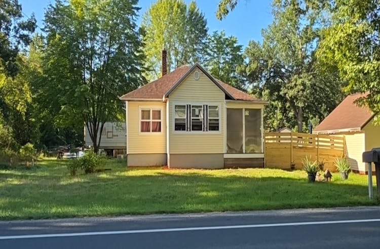 5543 Heights Ravenna Rd Fruitport, MI 49415, Muskegon County