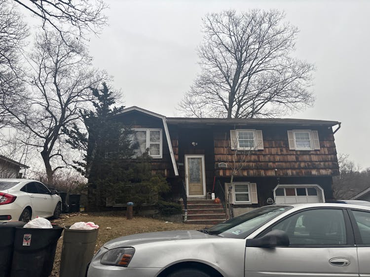 125 Idalroy Trail Hopatcong, NJ 07843, Sussex County