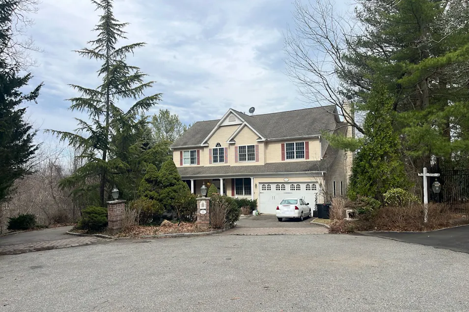 11 Creston Ter Northport, NY 11768, Suffolk County