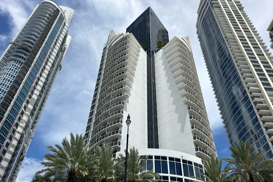 18001 Collins Ave Unit 605 Sunny Isles Beach, FL 33160-2722, Miami-Dade County