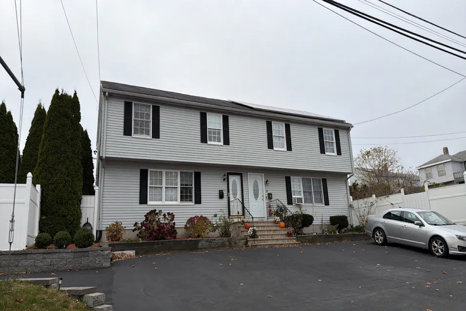2b Lee St Milford, MA 01757, Worcester County