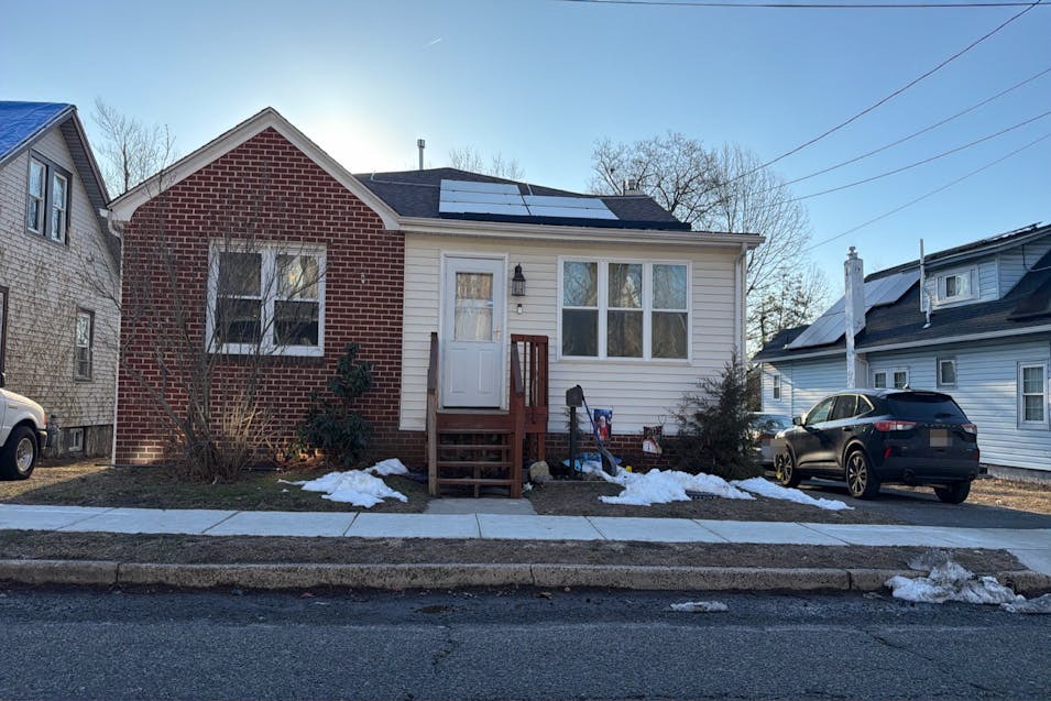 47 White Horse Ave Clementon, NJ 08021, Camden County