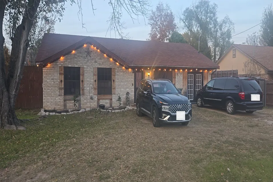 335 Oakwood Cir Shady Shores, TX 76208, Denton County