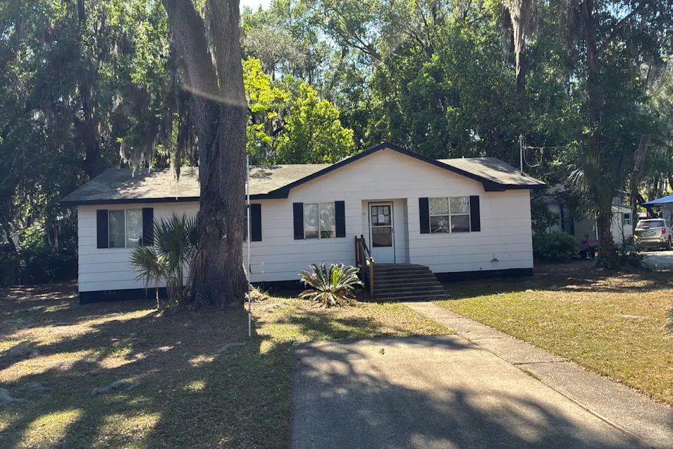 417 S Pine Ave Green Cove Springs, FL 32043, Clay County