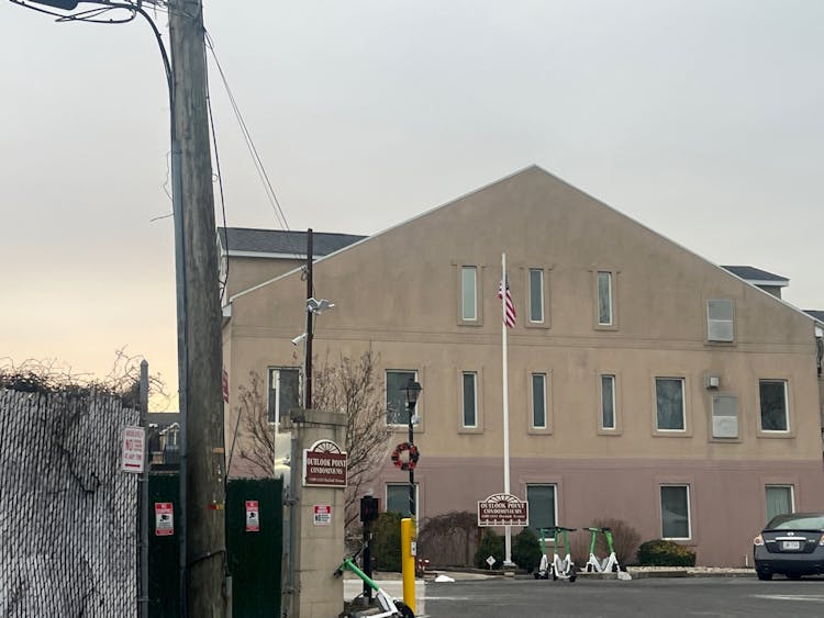 1412 Outlook Ave Bronx, NY 10465, Bronx County