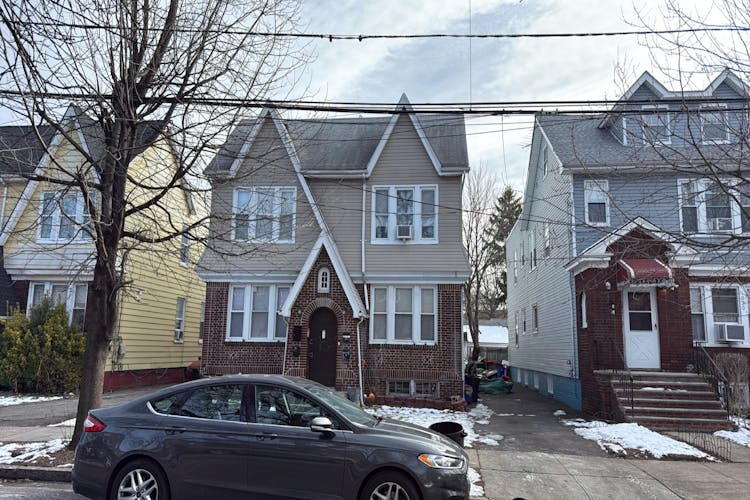 228 Eastern Pkwy Newark, NJ 07106, Essex County